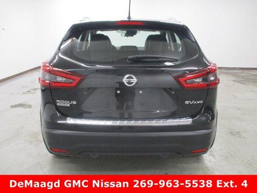 2020 Nissan Rogue Sport SV