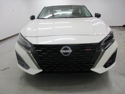 2025 Nissan Altima SR AWD