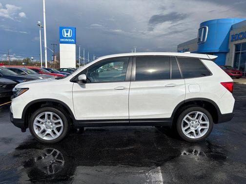 Platinum White Pearl 2025 Honda Passport EX-L