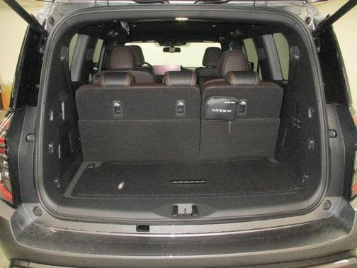 2025 Nissan Armada SL 4WD