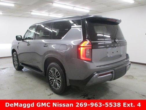 2025 Nissan Armada SL 4WD