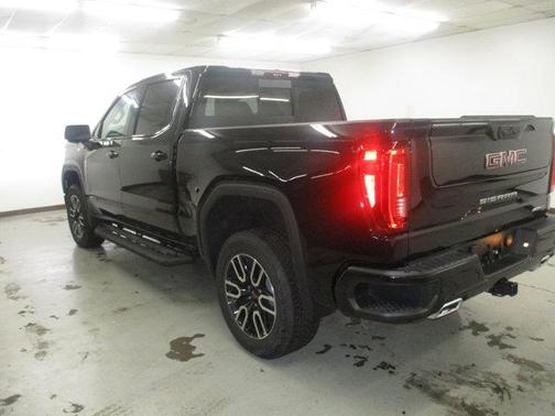 Onyx Black 2026 GMC Sierra 1500 AT4