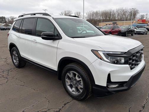 2023 Honda Passport AWD TrailSport