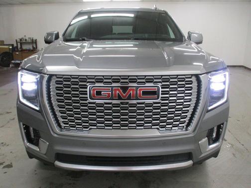 Sterling Metallic 2023 GMC Yukon XL Denali
