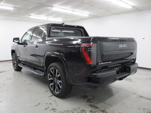 2025 GMC Sierra EV Max Range Denali