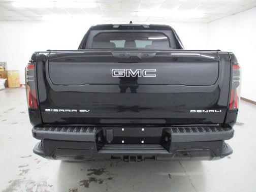 2025 GMC Sierra EV Max Range Denali