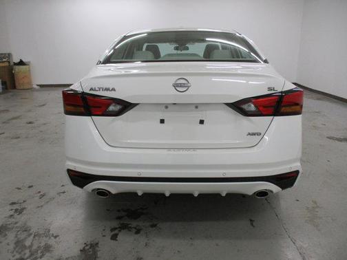 2025 Nissan Altima SL AWD