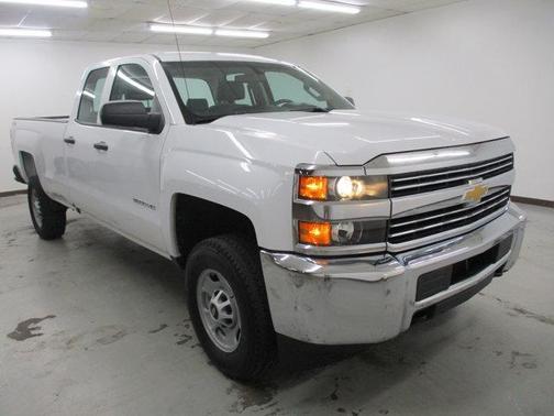 Summit White 2017 Chevrolet Silverado 2500 WT