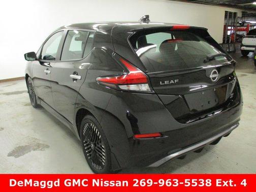 2024 Nissan Leaf SV PLUS