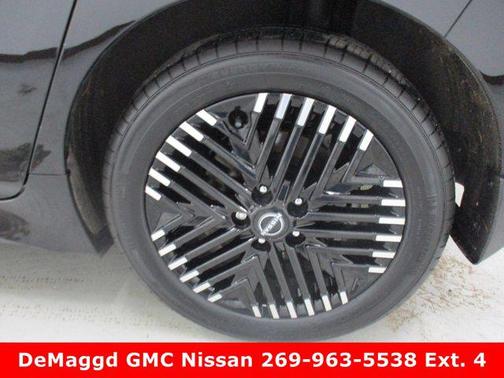 2024 Nissan Leaf SV PLUS