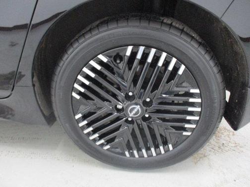 2024 Nissan Leaf SV PLUS