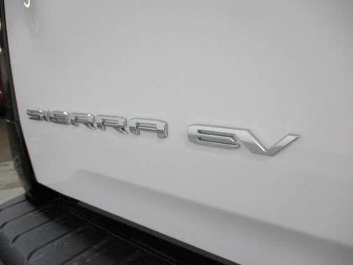 2025 GMC Sierra EV Max Range Denali