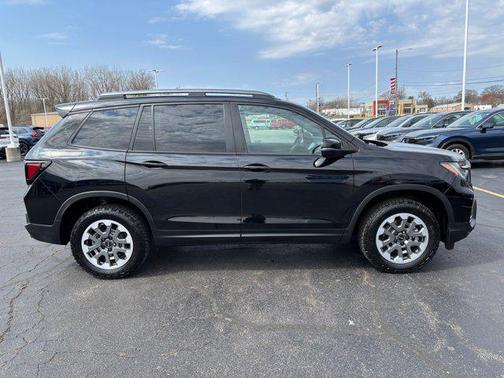 Crystal Black Pearl 2024 Honda Passport AWD TrailSport