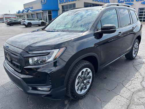 Crystal Black Pearl 2024 Honda Passport AWD TrailSport