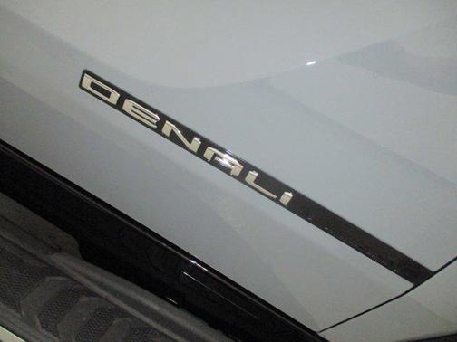 2024 GMC Sierra EV Denali Edition 1