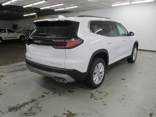 2026 GMC Acadia Elevation AWD