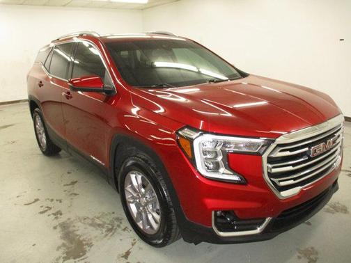 Cayenne Red Tintcoat 2022 GMC Terrain SLT