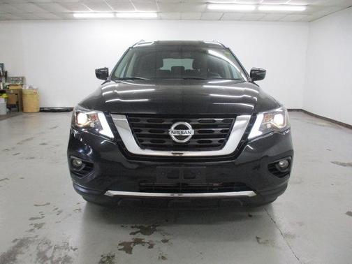 2019 Nissan Pathfinder SV