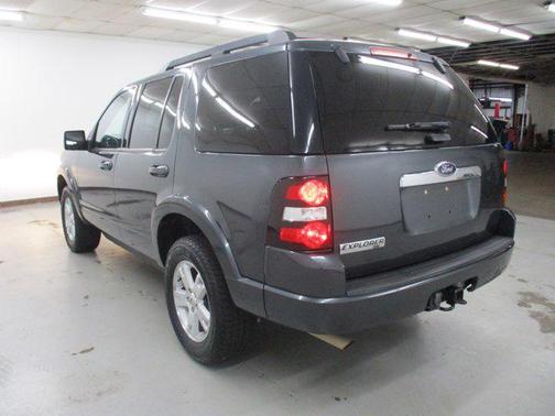 2010 Ford Explorer XLT