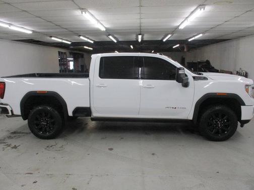 2022 GMC Sierra 2500 AT4