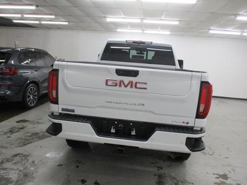 2022 GMC Sierra 2500 AT4