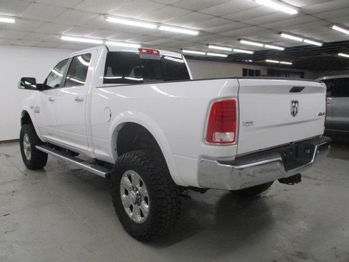 2018 RAM 2500 Laramie Crew Cab 4x4 6'4' Box