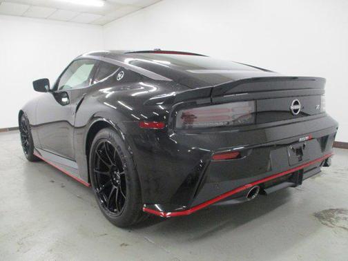 2024 Nissan Z NISMO Auto