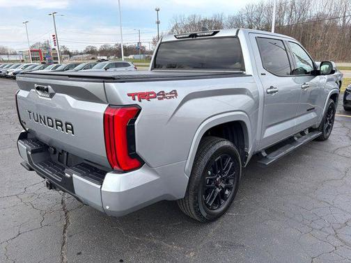 2022 Toyota Tundra SR5