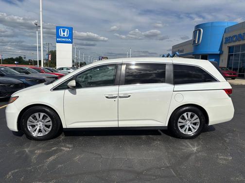 White Diamond Pearl 2015 Honda Odyssey EX-L