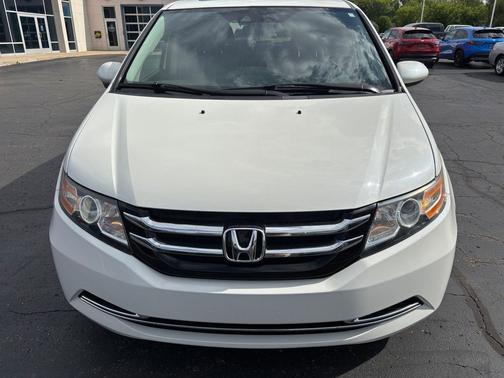 White Diamond Pearl 2015 Honda Odyssey EX-L