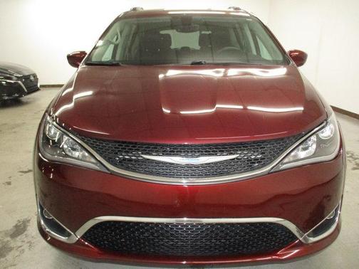 Velvet Red Pearlcoat 2017 Chrysler Pacifica Touring-L