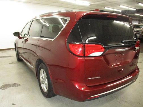 Velvet Red Pearlcoat 2017 Chrysler Pacifica Touring-L