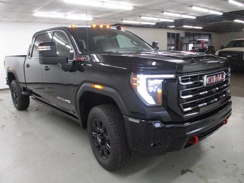 Onyx Black 2026 GMC Sierra 2500 AT4