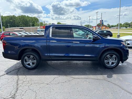 Obsidian Blue Pearl 2023 Honda Ridgeline RTL-E