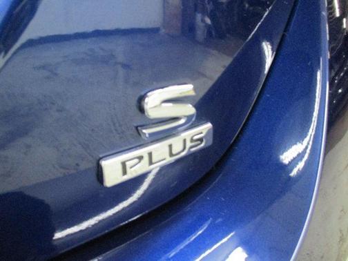 2022 Nissan Leaf S PLUS 62 kWh