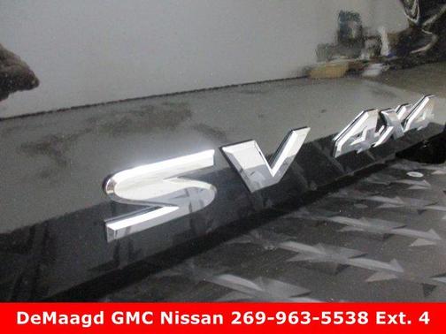 2017 Nissan Titan SV