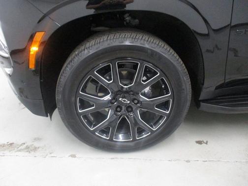 Black 2026 Chevrolet Suburban RST
