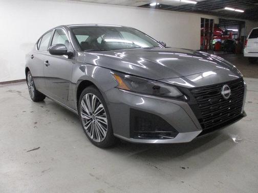Gun Metallic 2026 Nissan Altima SV AWD