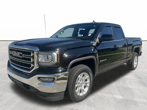 Onyx Black 2017 GMC Sierra 1500 SLE