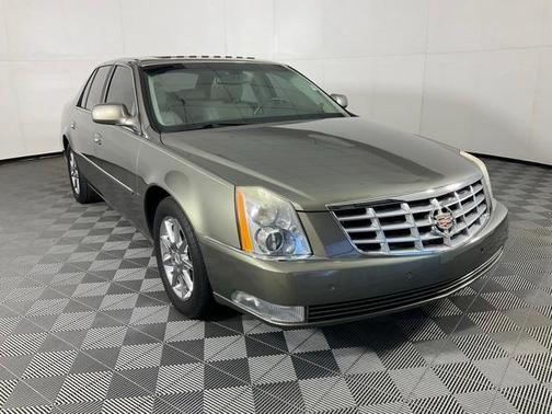 2011 Cadillac DTS Luxury