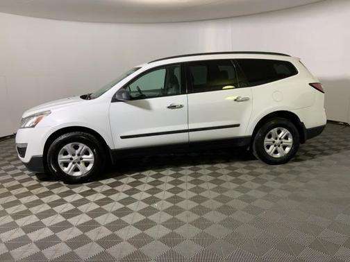 2017 Chevrolet Traverse LS