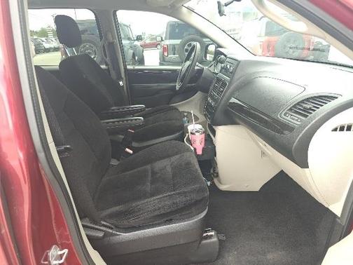 2014 Dodge Grand Caravan AVP/SE