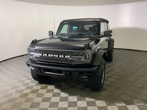 Shadow Black 2025 Ford Bronco Badlands