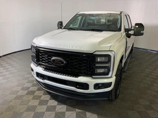 2025 Ford F-350 Lariat Super Duty