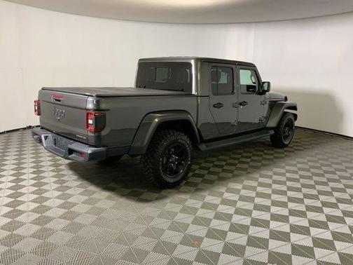 Granite Crystal Clearcoat Metallic 2025 Jeep Gladiator Sport