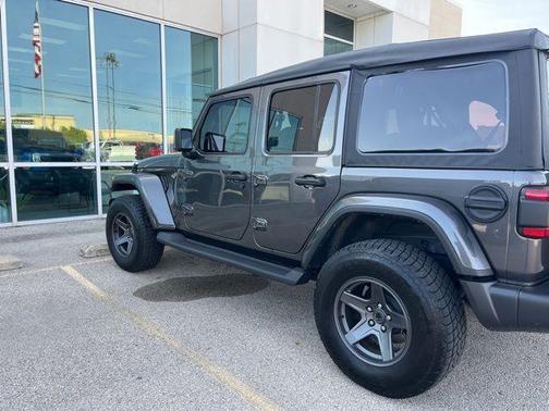 Granite Crystal Clearcoat Metallic 2025 Jeep Wrangler Sahara