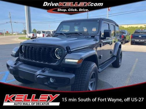 Granite Crystal Clearcoat Metallic 2025 Jeep Wrangler Sahara