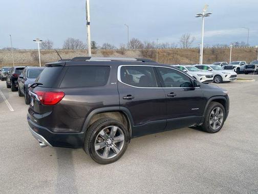 Iridium Metallic 2018 GMC Acadia SLT-2