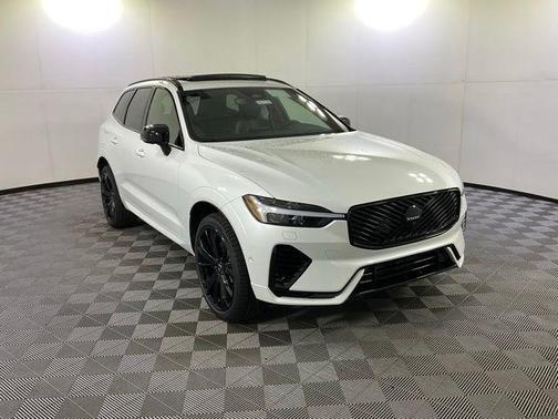 Crystal White 2026 Volvo XC60 Plug-In Hybrid T8 Ultra Black Edition