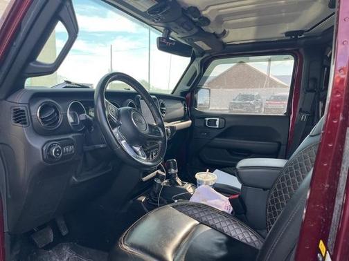 2021 Jeep Gladiator Overland